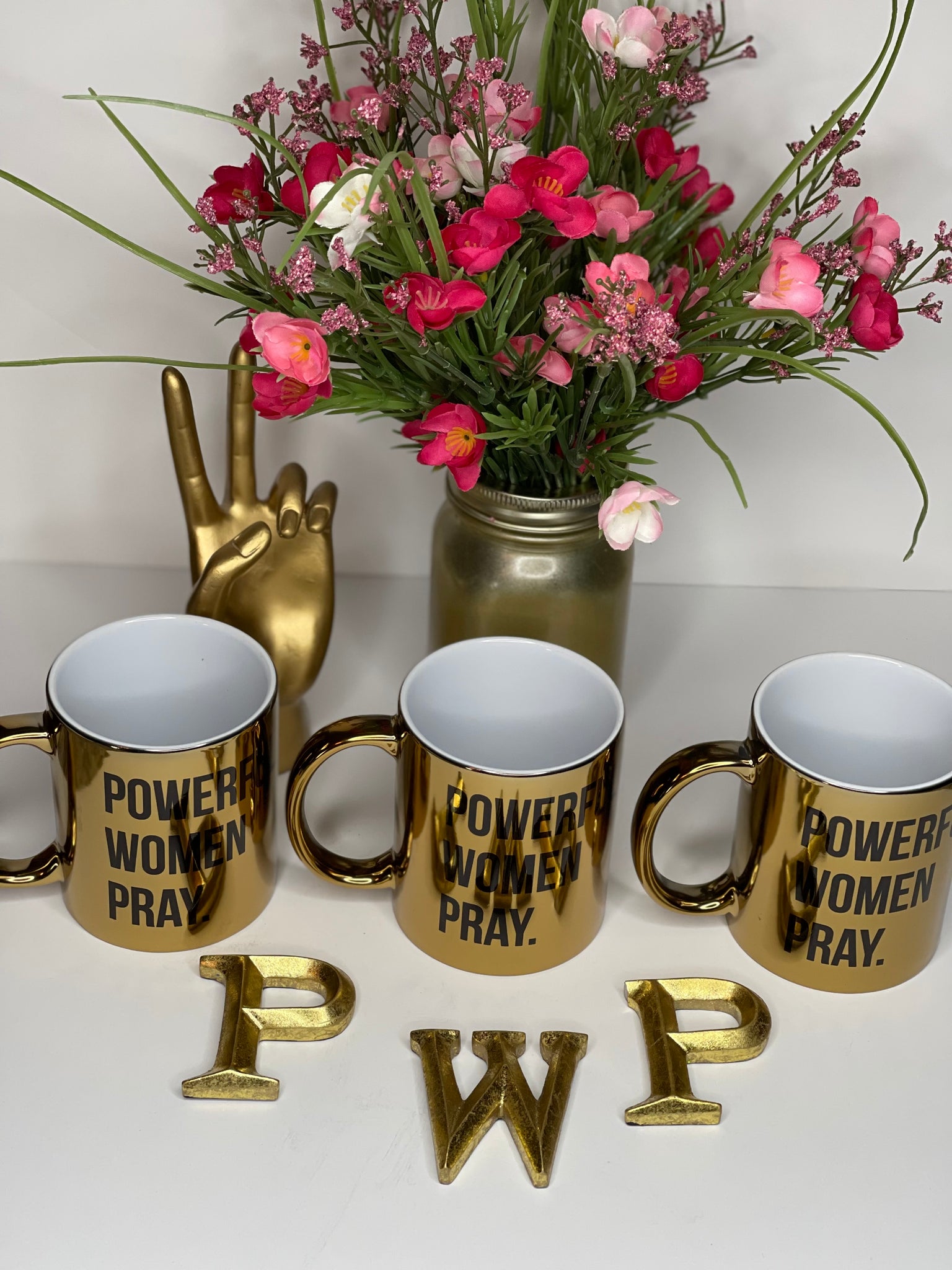 PINK Powerful Women Pray 11oz Mug